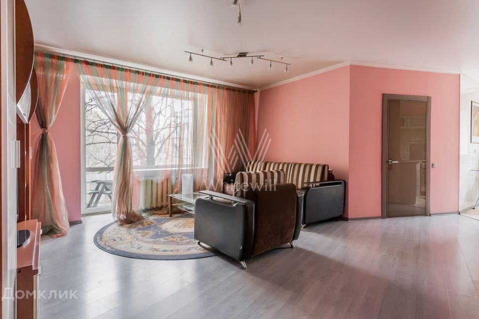 Сдаётся 2-комнатная квартира, 63 м²
