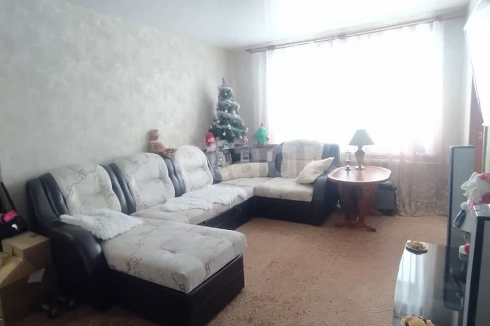 Продаётся 4-комнатная квартира, 64.3 м²