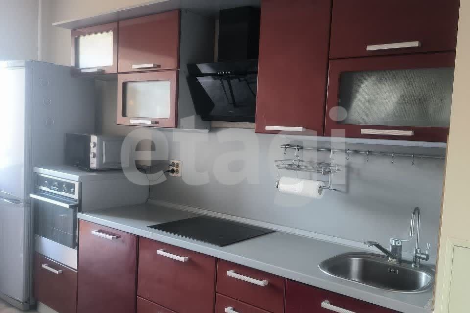 Продаётся 2-комнатная квартира, 71.4 м²