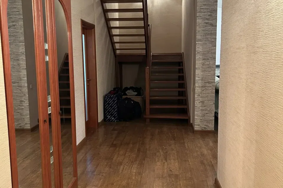 Продаётся 2-этажный дом, 209.3 м²