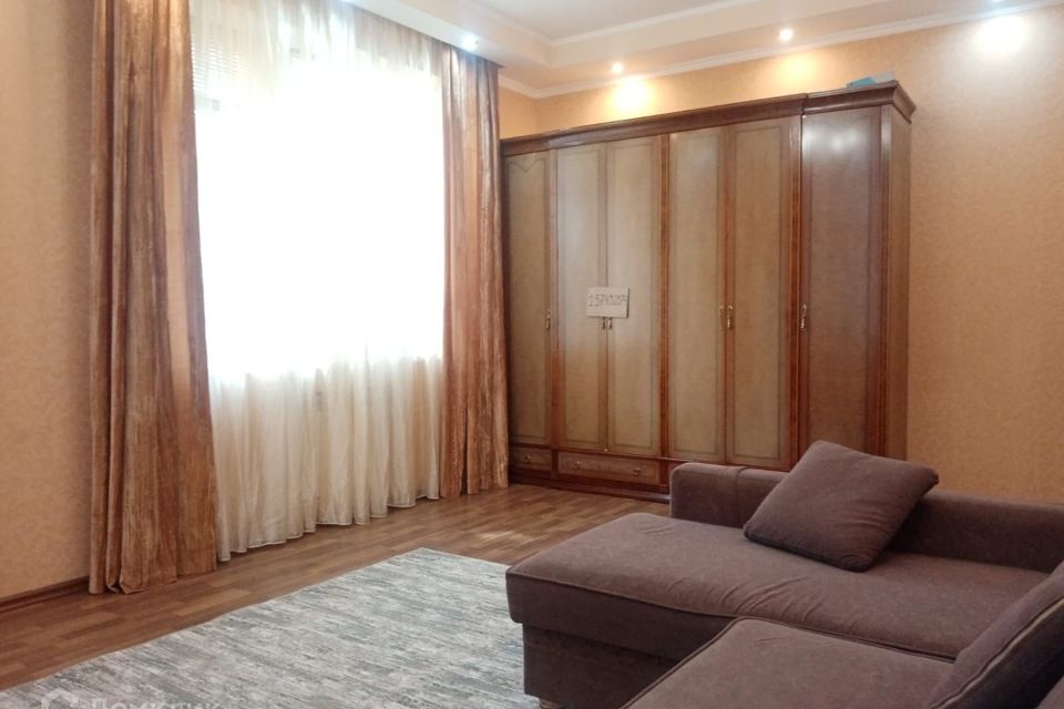 Продаётся 1-комнатная квартира, 60 м²
