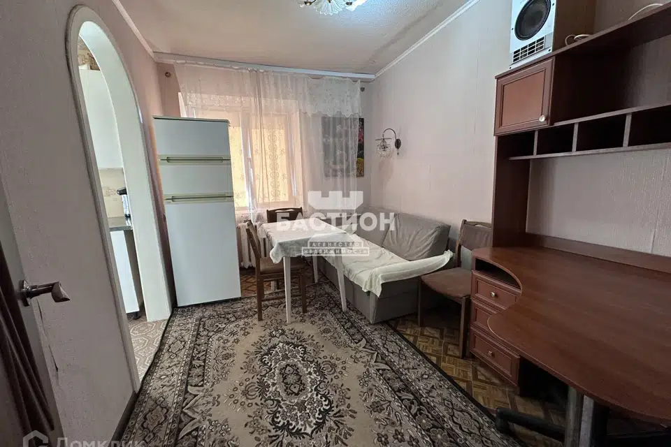 Продаётся 3-комнатная квартира, 50.3 м²