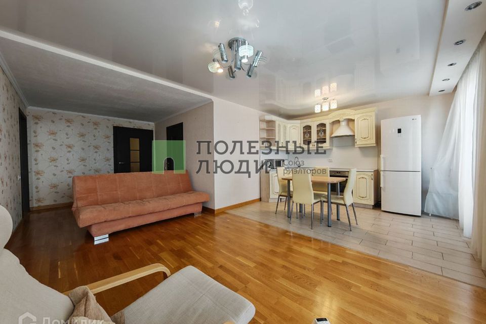 Продаётся 2-комнатная квартира, 69.6 м²