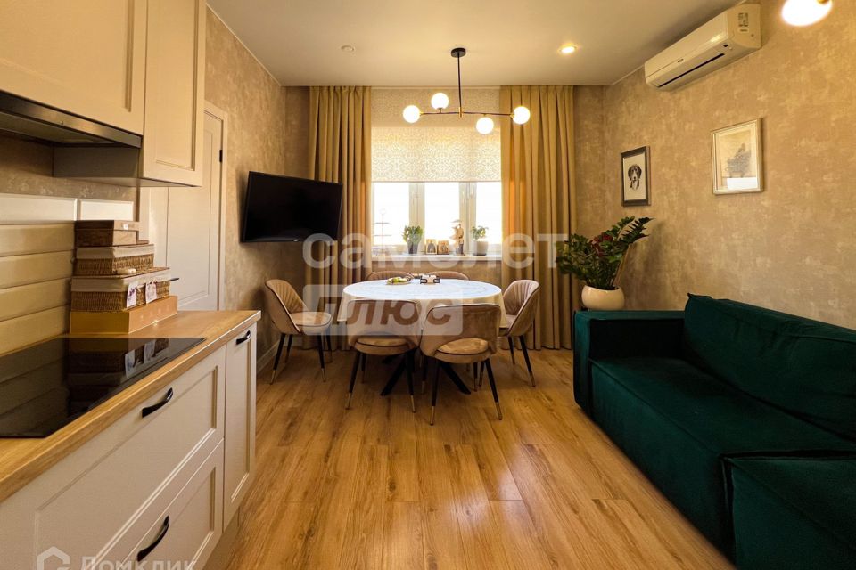 Продаётся 3-комнатная квартира, 72.4 м²