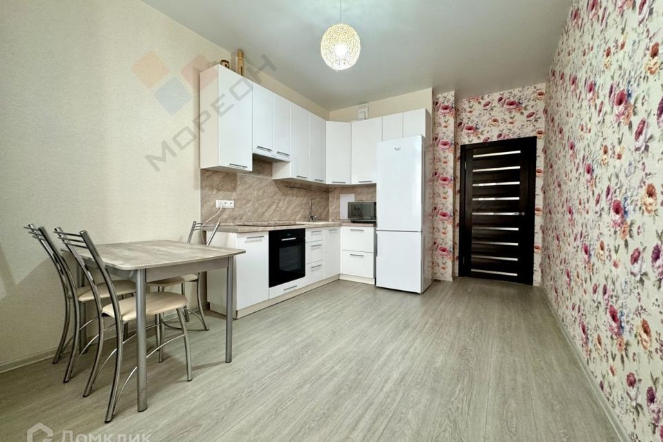 Продаётся 1-комнатная квартира, 42.5 м²