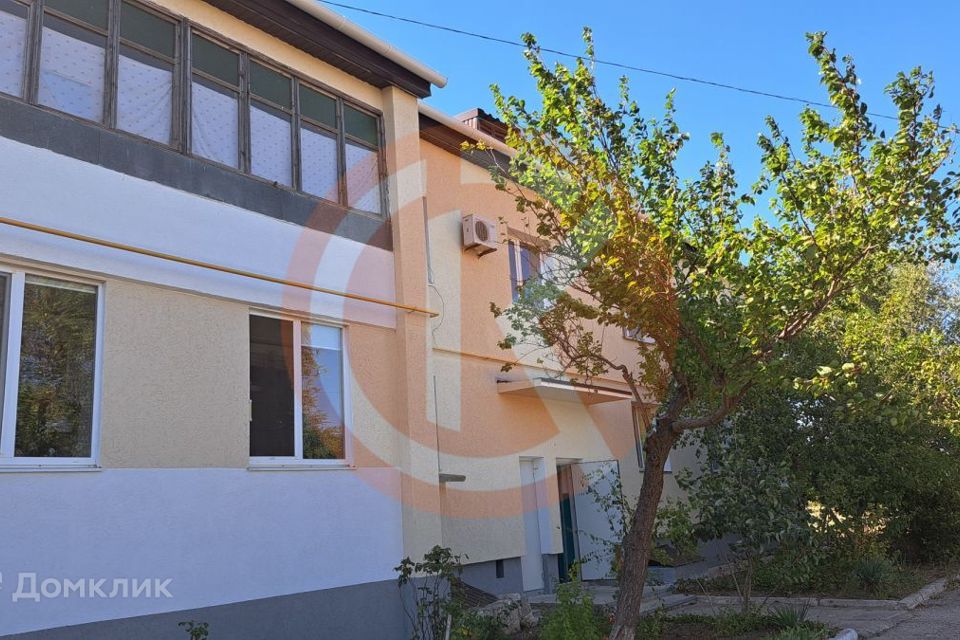 Продаётся 3-комнатная квартира, 63.5 м²