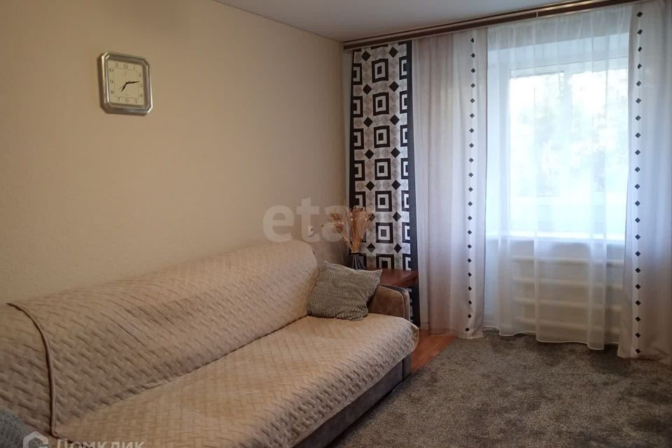 Продаётся 3-комнатная квартира, 50.2 м²