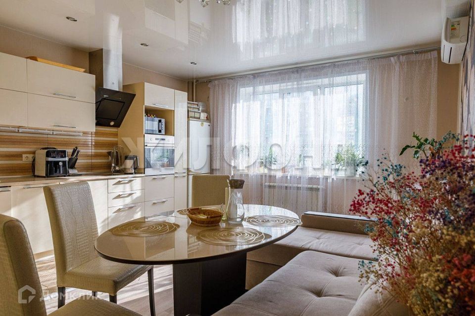 Продаётся 2-комнатная квартира, 58 м²