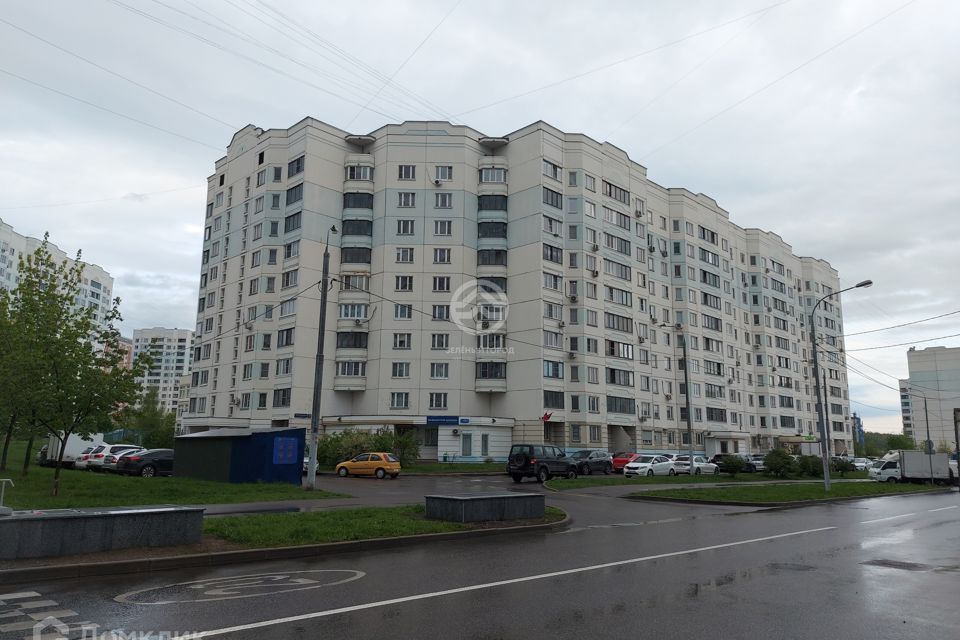 Продаётся 1-комнатная квартира, 42.2 м²