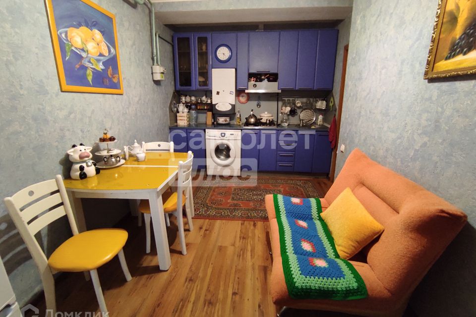 Продаётся 1-комнатная квартира, 48.2 м²
