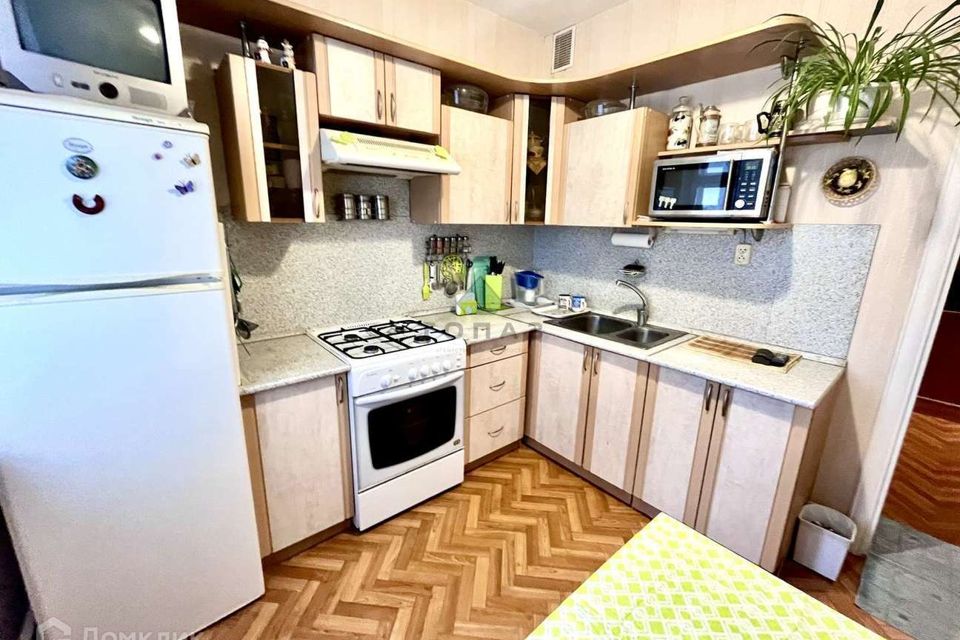 Продаётся 3-комнатная квартира, 70.2 м²