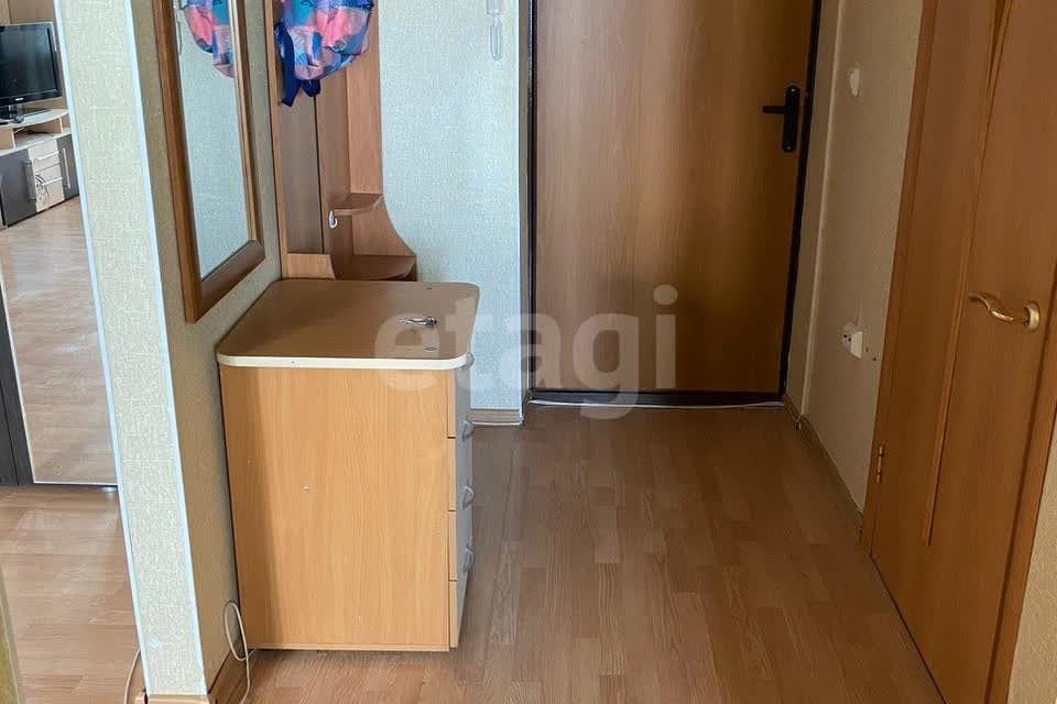 Продаётся 1-комнатная квартира, 46.5 м²