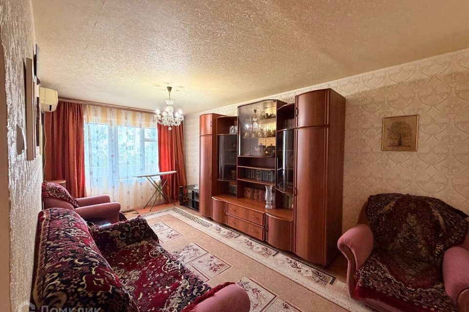 Продаётся 4-комнатная квартира, 85 м²