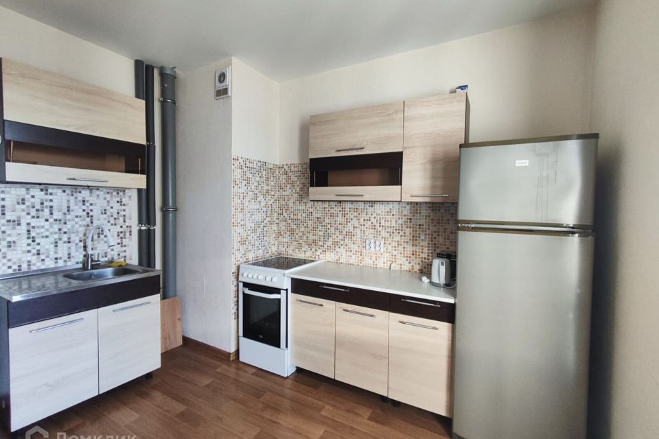 Сдаётся 2-комнатная квартира, 56 м²