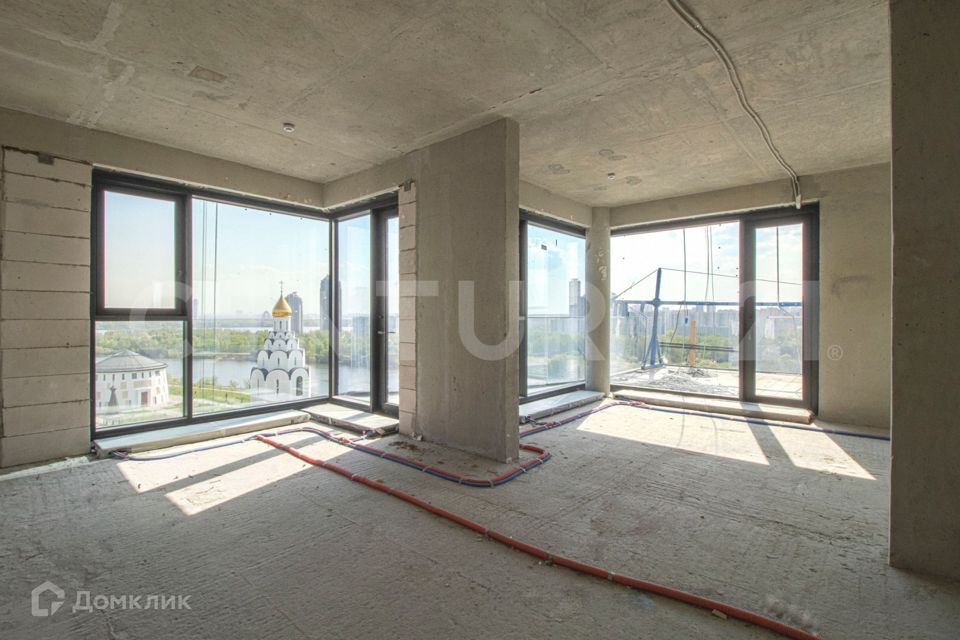 Продаётся 7-комнатная квартира, 175 м²
