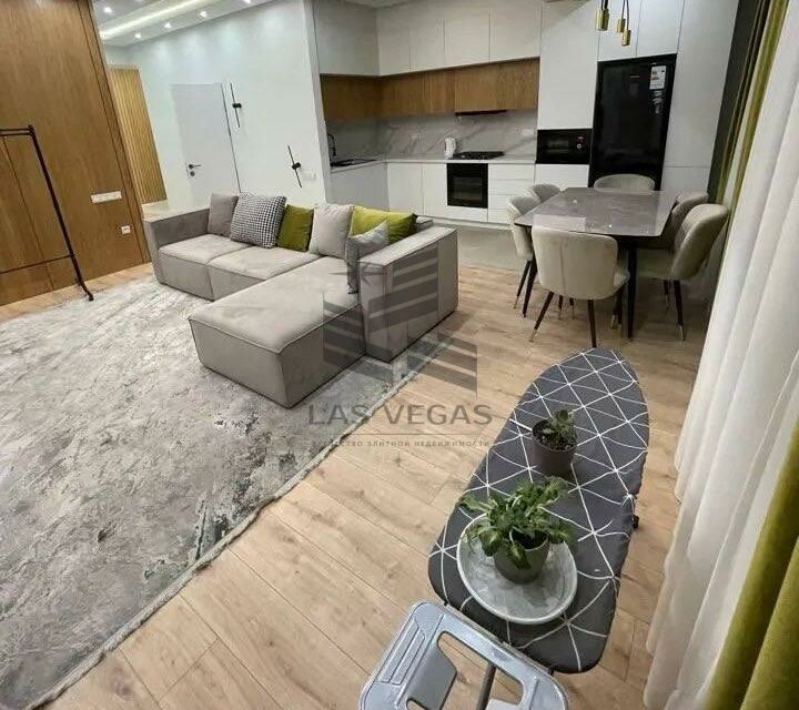 Сдаётся 3-комнатная квартира, 107 м²