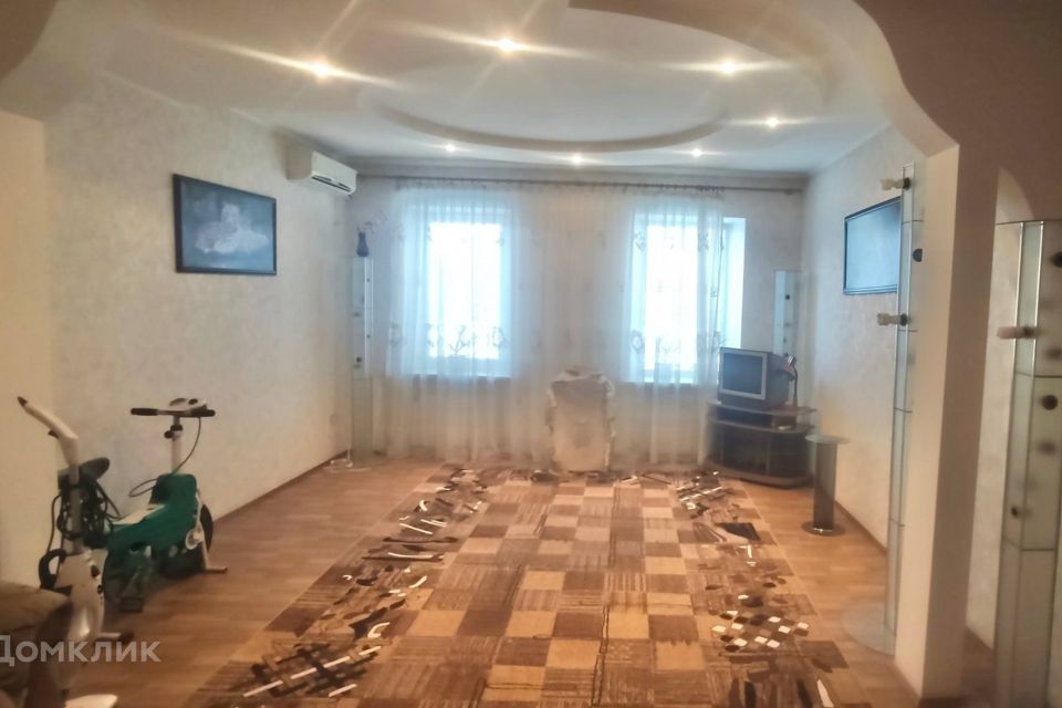 Продаётся 1-этажный дом, 232 м²