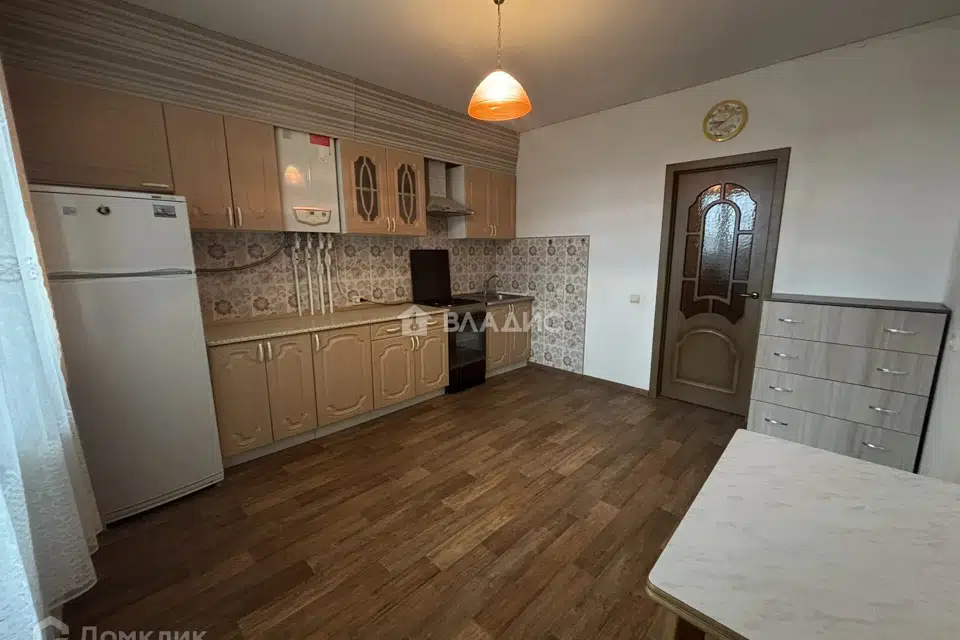 Продаётся 1-комнатная квартира, 41.9 м²