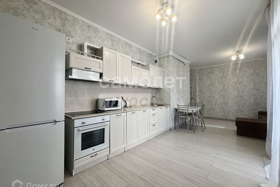 Сдаётся 2-комнатная квартира, 74.6 м²