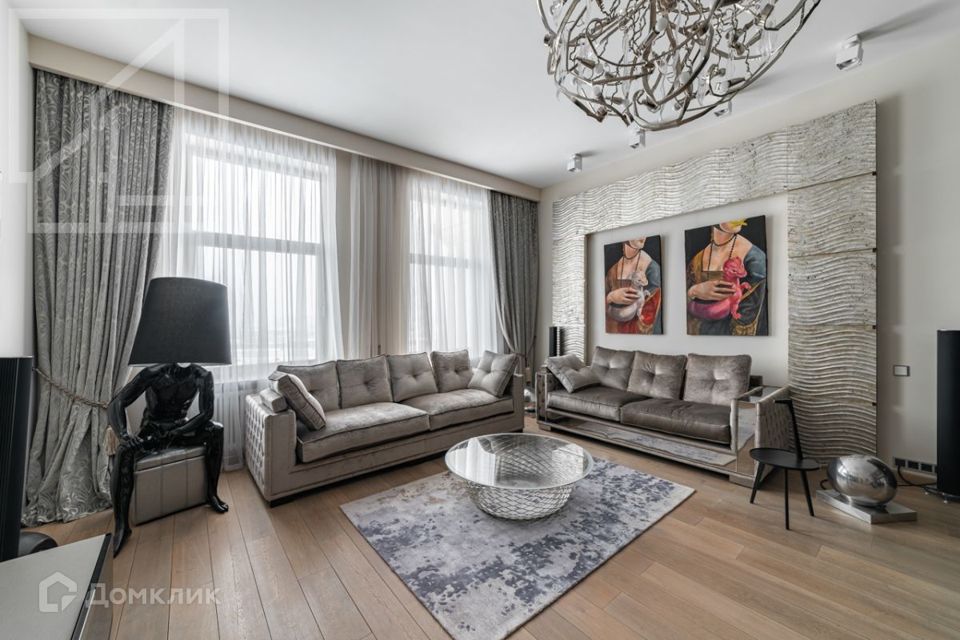 Сдаётся 3-комнатная квартира, 180 м²