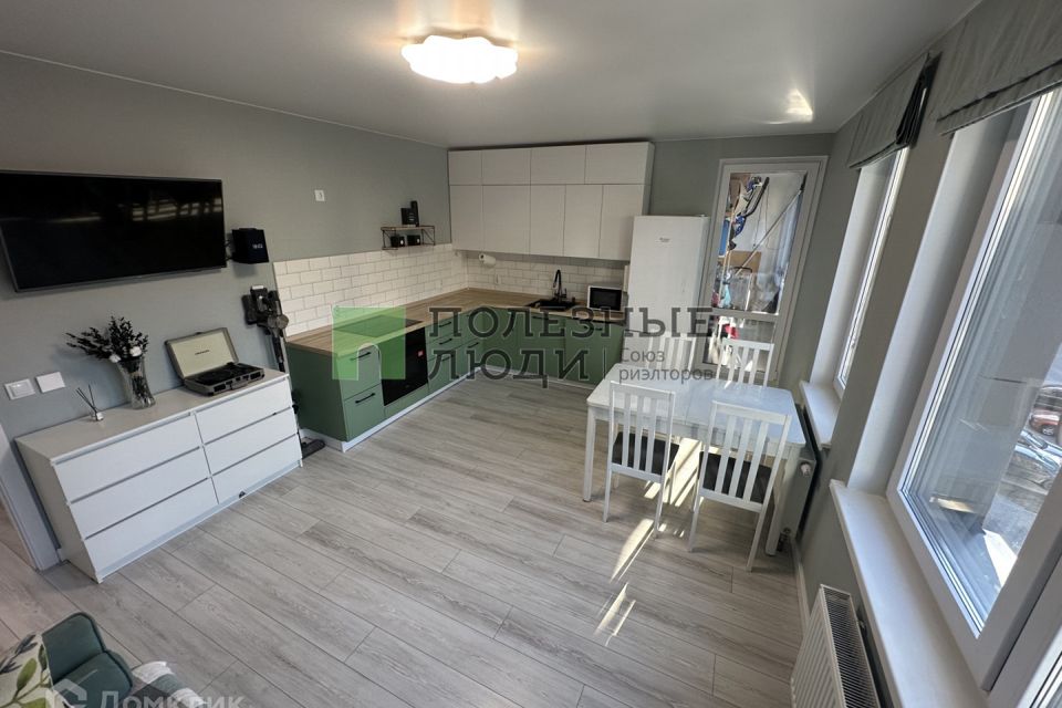 Продаётся 2-комнатная квартира, 59.8 м²