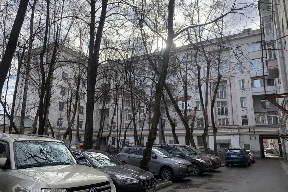 Продаётся 4-комнатная квартира, 117.8 м²