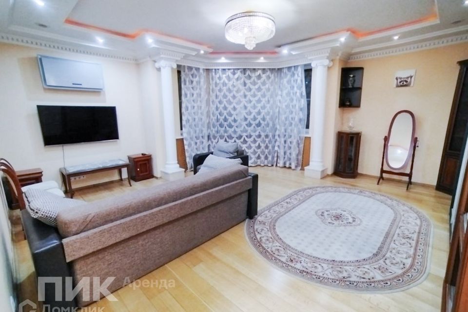 Сдаётся 3-комнатная квартира, 107.3 м²