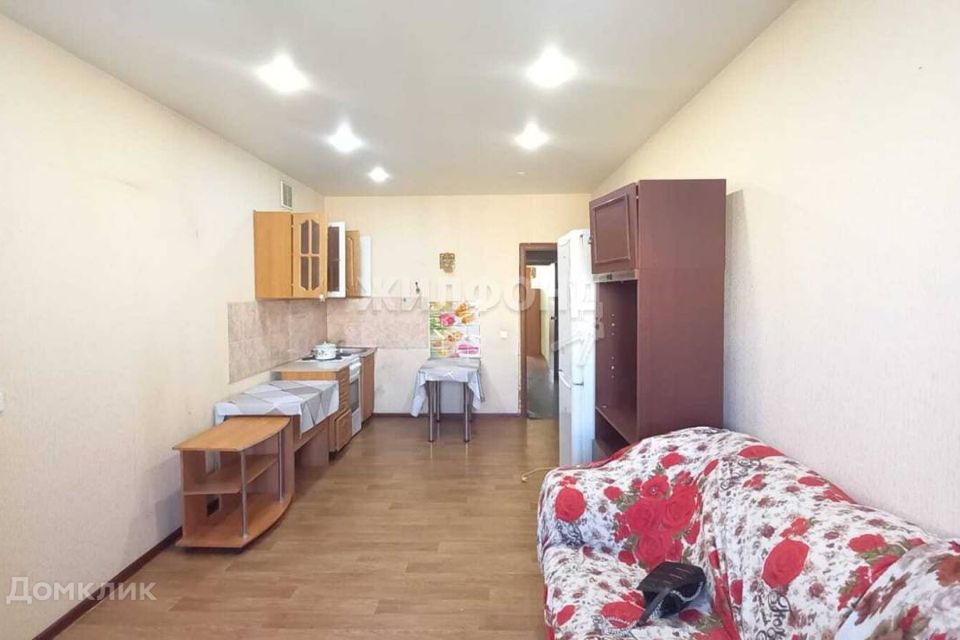 Продаётся 1-комнатная квартира, 49.5 м²