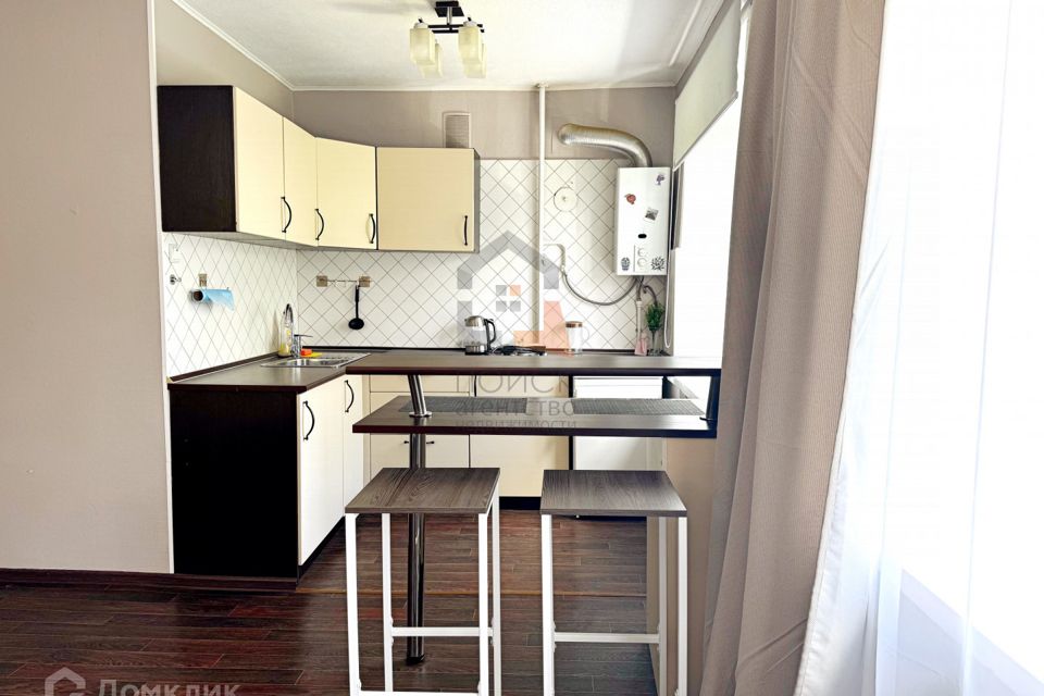 Сдаётся 2-комнатная квартира, 96 м²