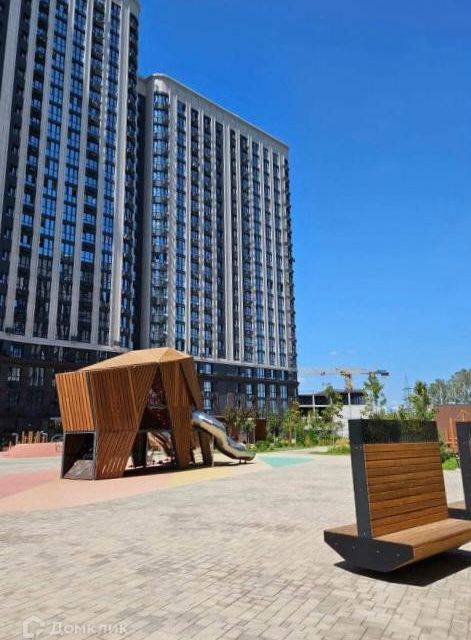 Продаётся 1-комнатная квартира, 42.7 м²