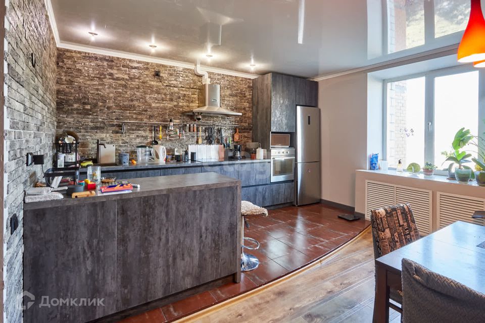 Продаётся 3-комнатная квартира, 93.9 м²