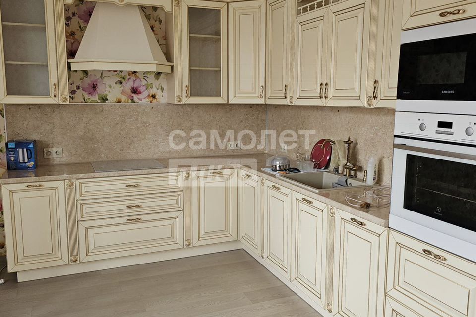 Сдаётся 3-комнатная квартира, 88 м²