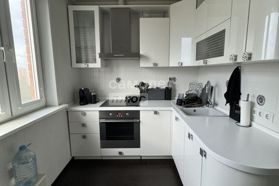 Продаётся 1-комнатная квартира, 38 м²