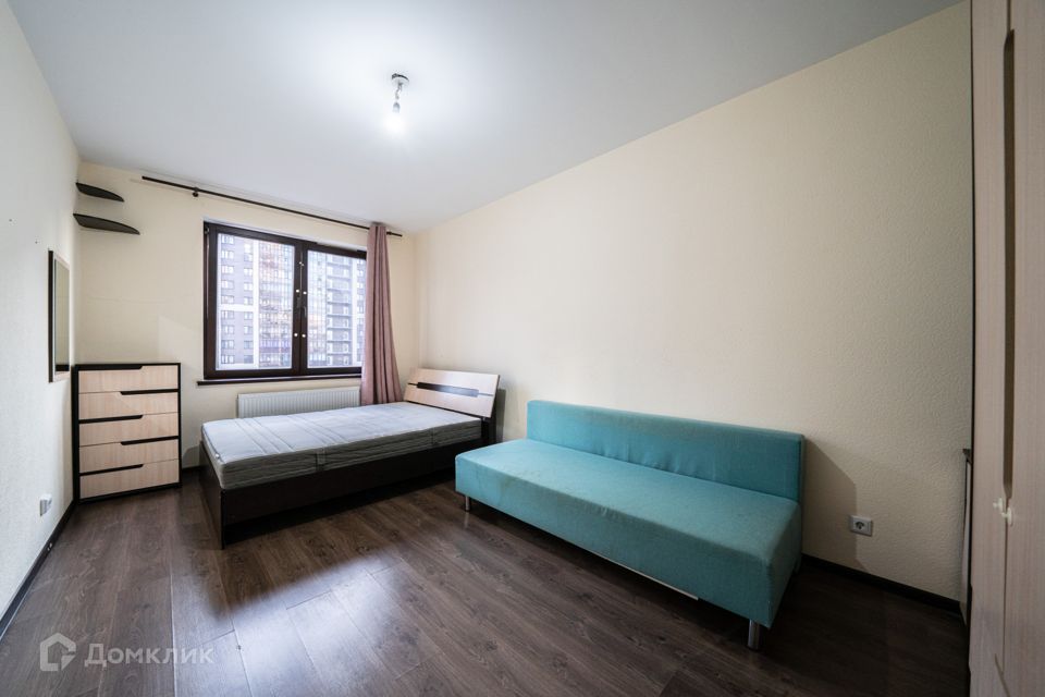 Продаётся 1-комнатная квартира, 43.2 м²