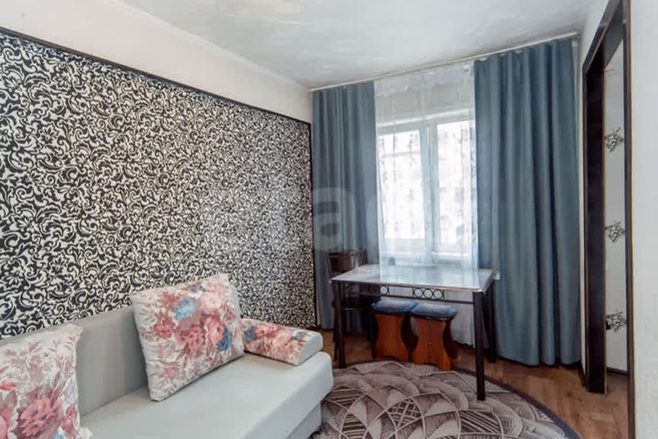 Продаётся 3-комнатная квартира, 59.6 м²