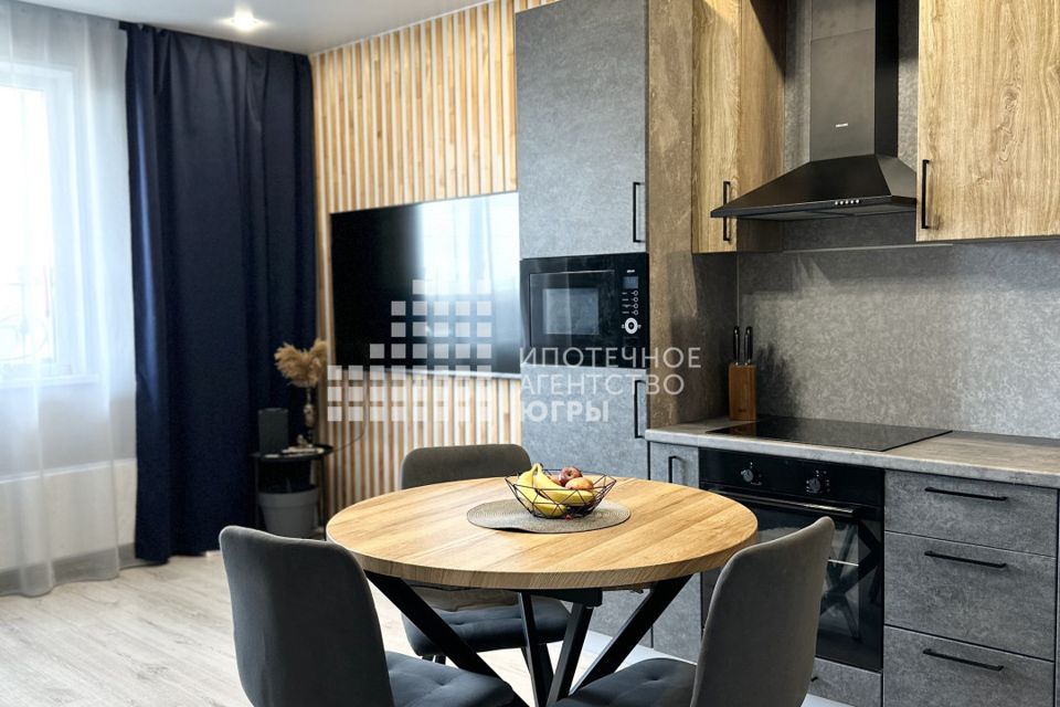 Продаётся 2-комнатная квартира, 82.5 м²