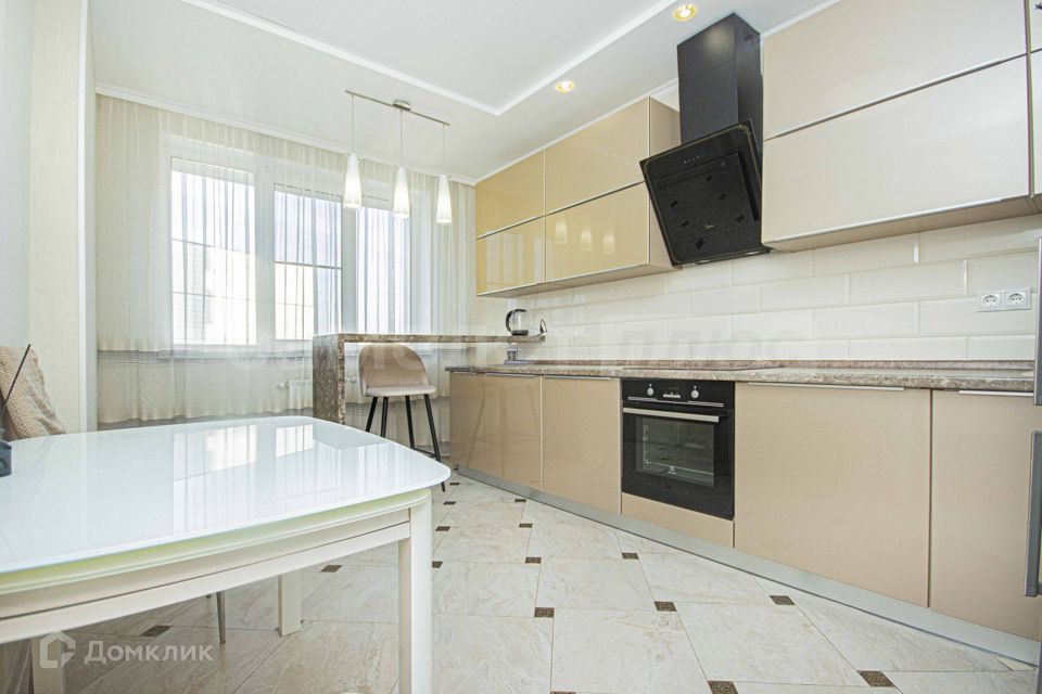 Продаётся 2-комнатная квартира, 67.9 м²