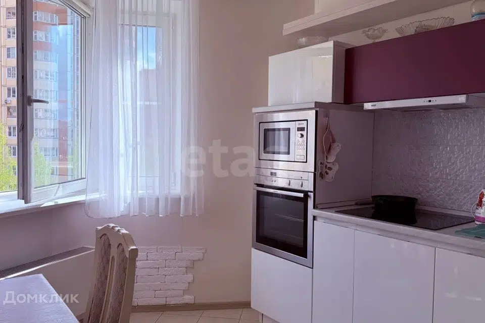 Продаётся 1-комнатная квартира, 38 м²