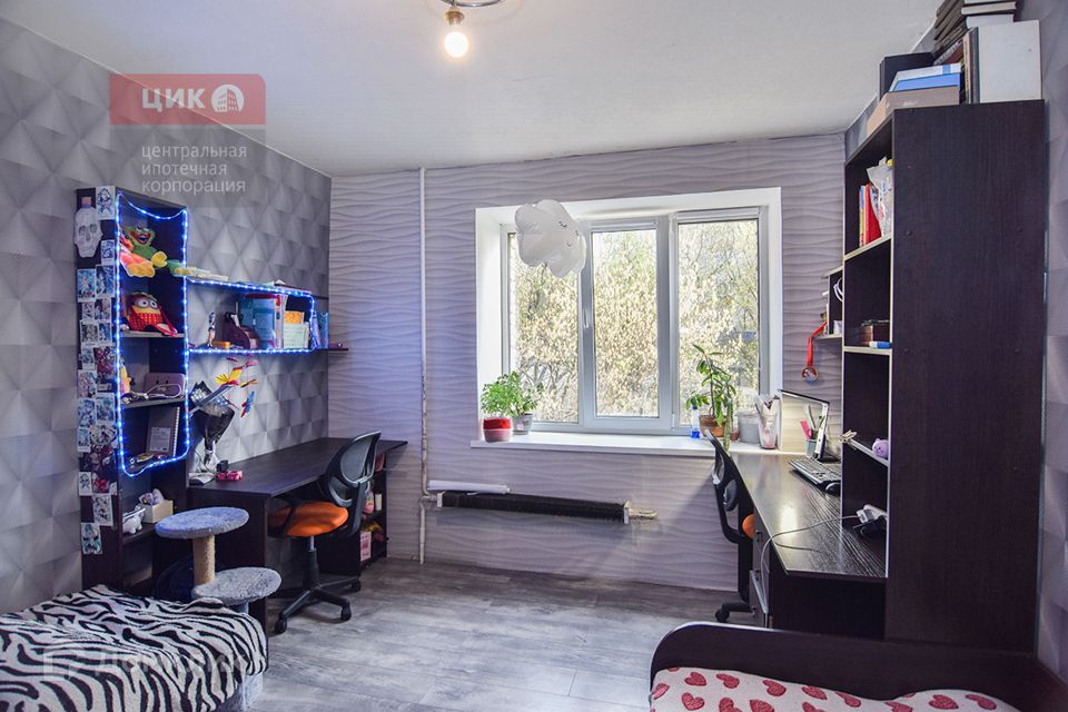 Продаётся 4-комнатная квартира, 87.2 м²