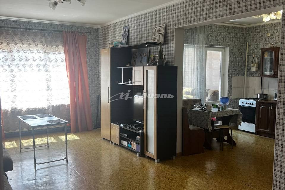 Продаётся 3-комнатная квартира, 95 м²
