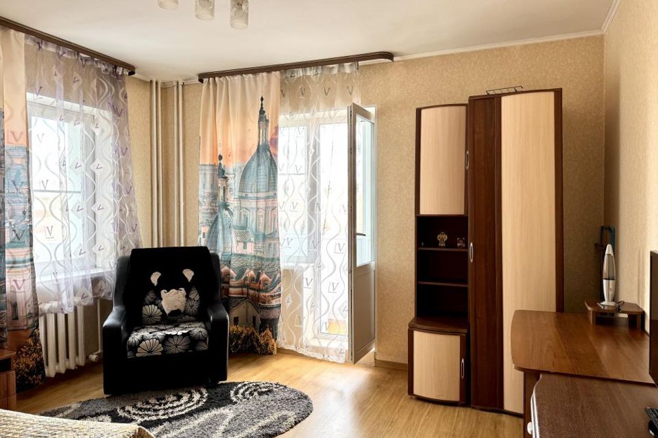Продаётся 1-комнатная квартира, 43.8 м²