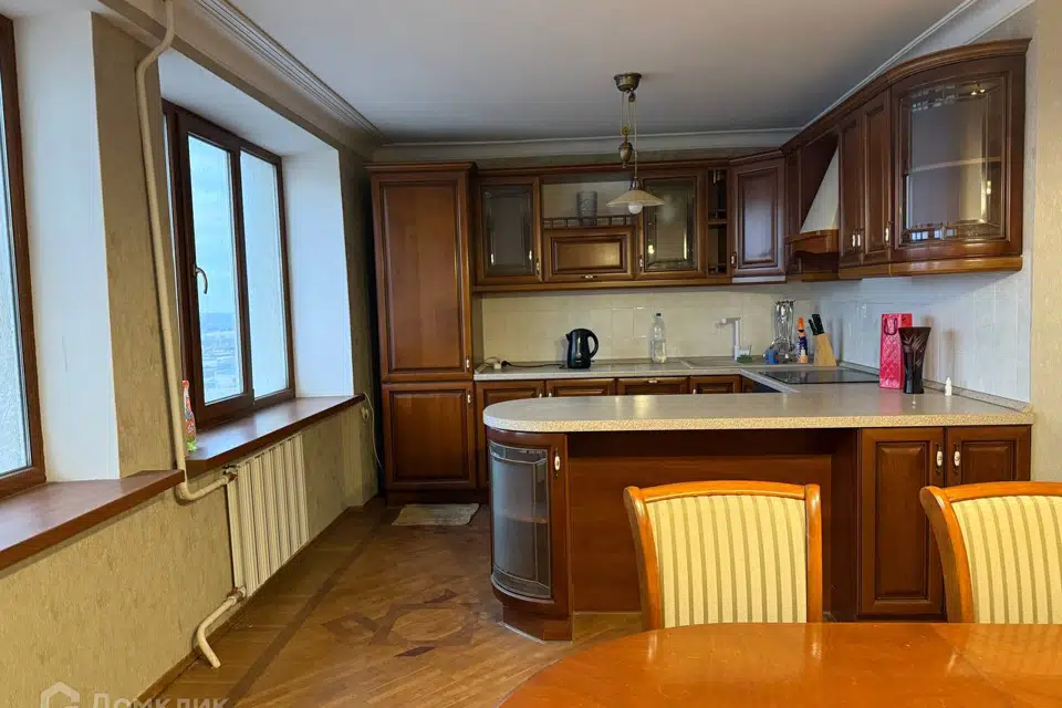Продаётся 5-комнатная квартира, 103.5 м²