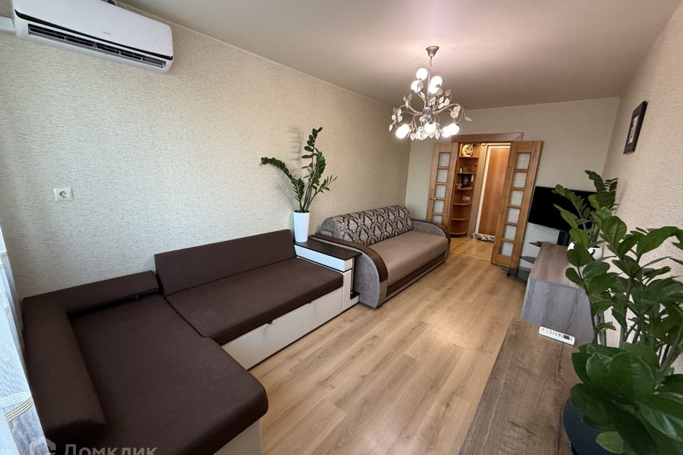 Продаётся 1-комнатная квартира, 38 м²