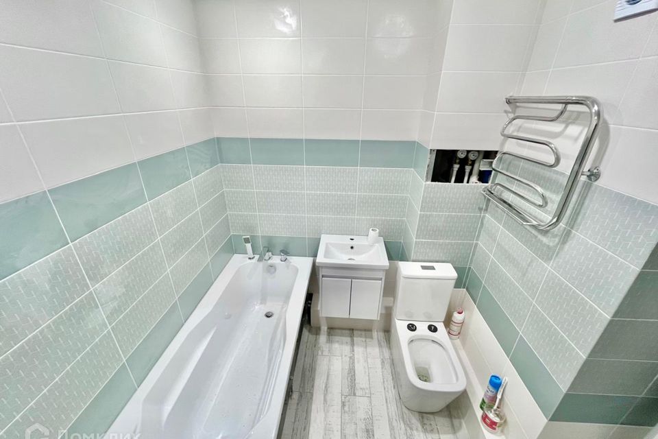 Продаётся 1-комнатная квартира, 43 м²