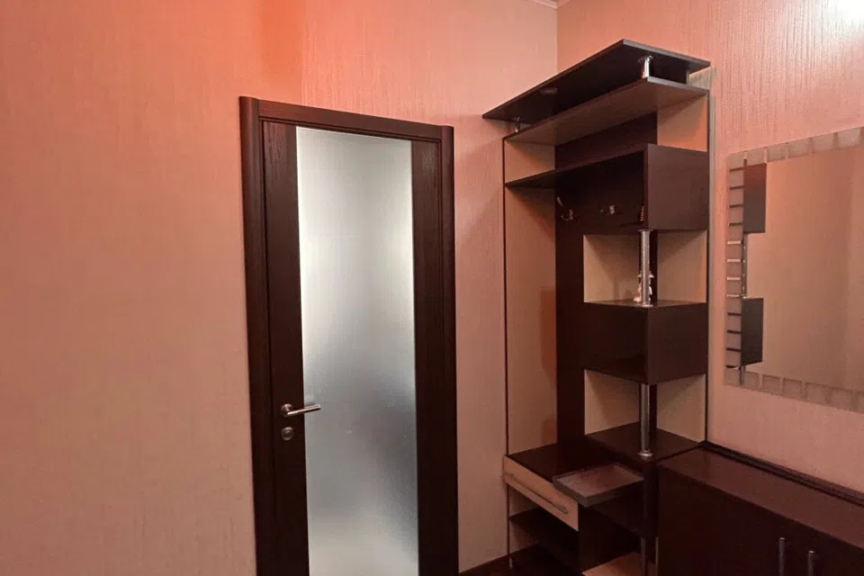 Сдаётся 2-комнатная квартира, 65 м²