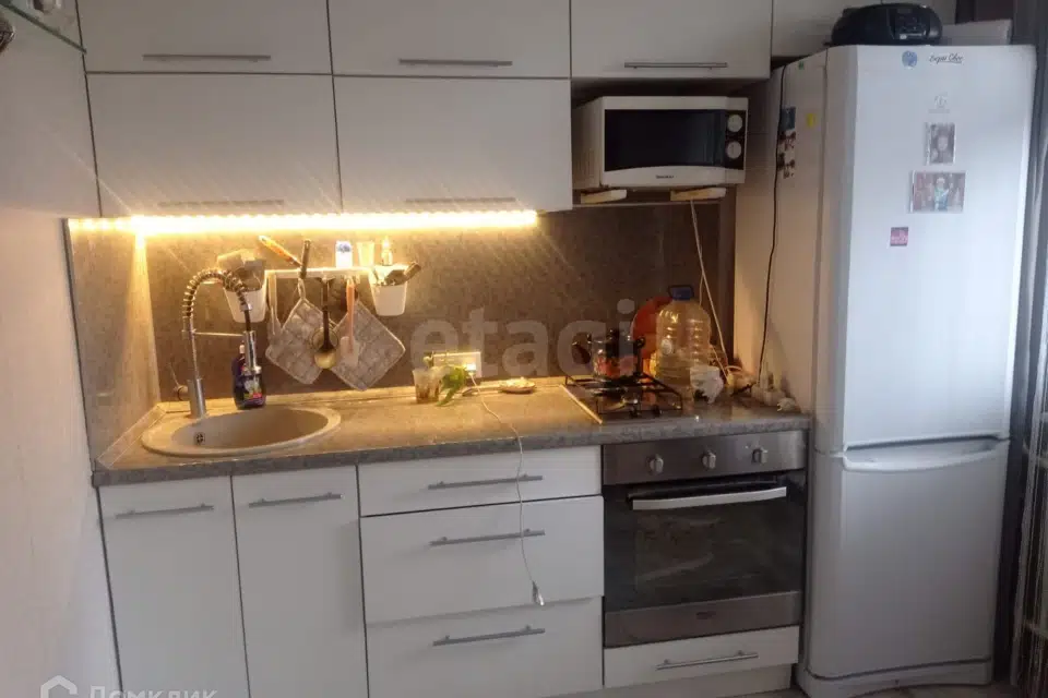 Продаётся 1-комнатная квартира, 37.3 м²