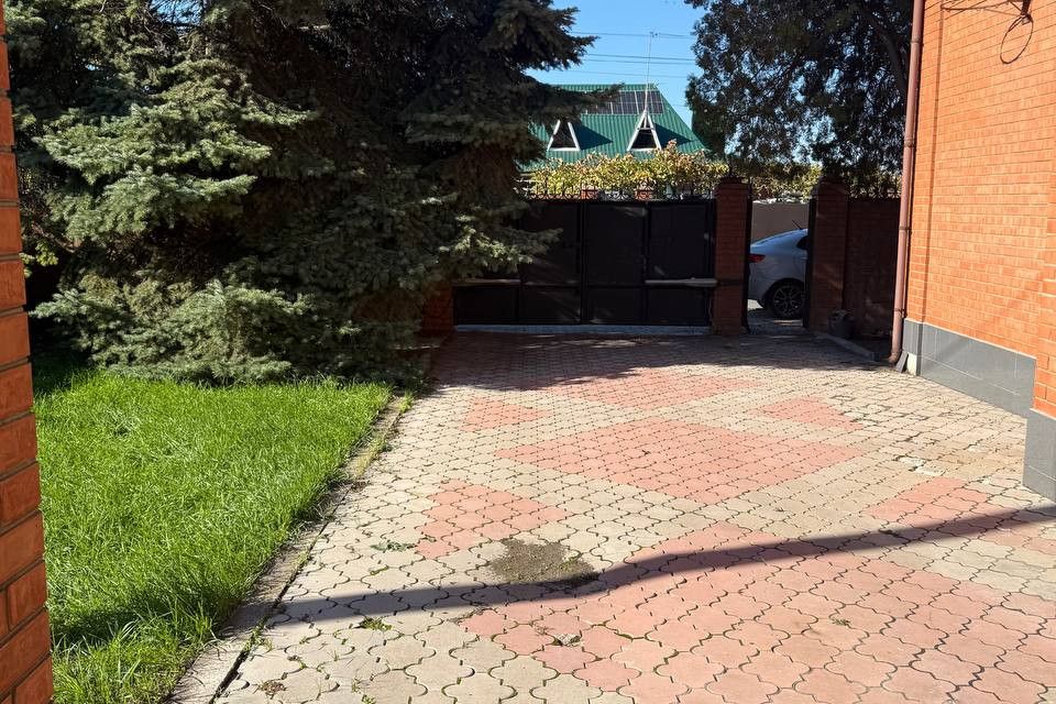 Продаётся 2-этажный дом, 258.1 м²