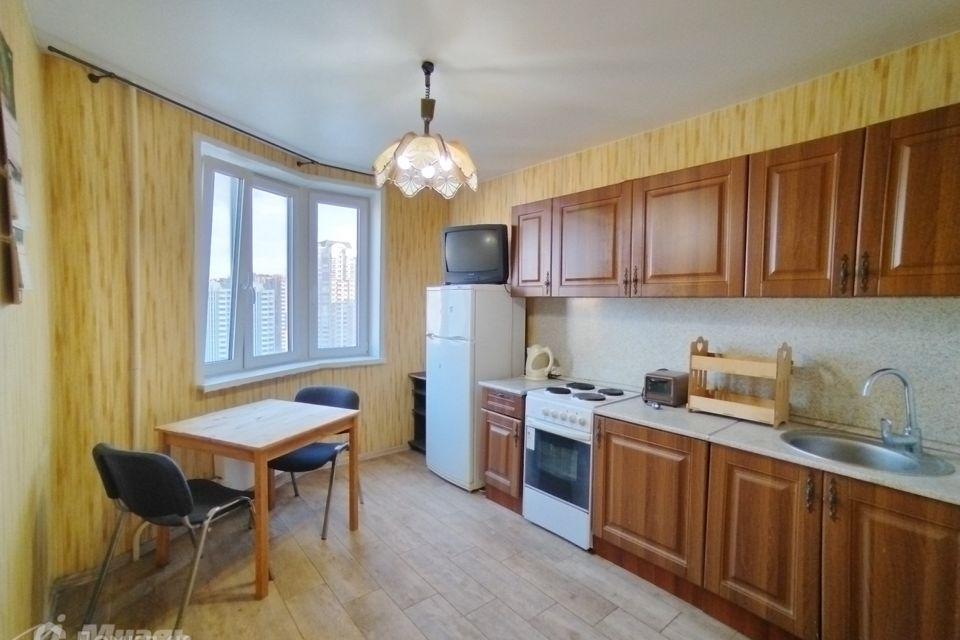 Сдаётся 1-комнатная квартира, 38 м²