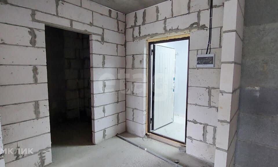 Продаётся 1-комнатная квартира, 42.64 м²