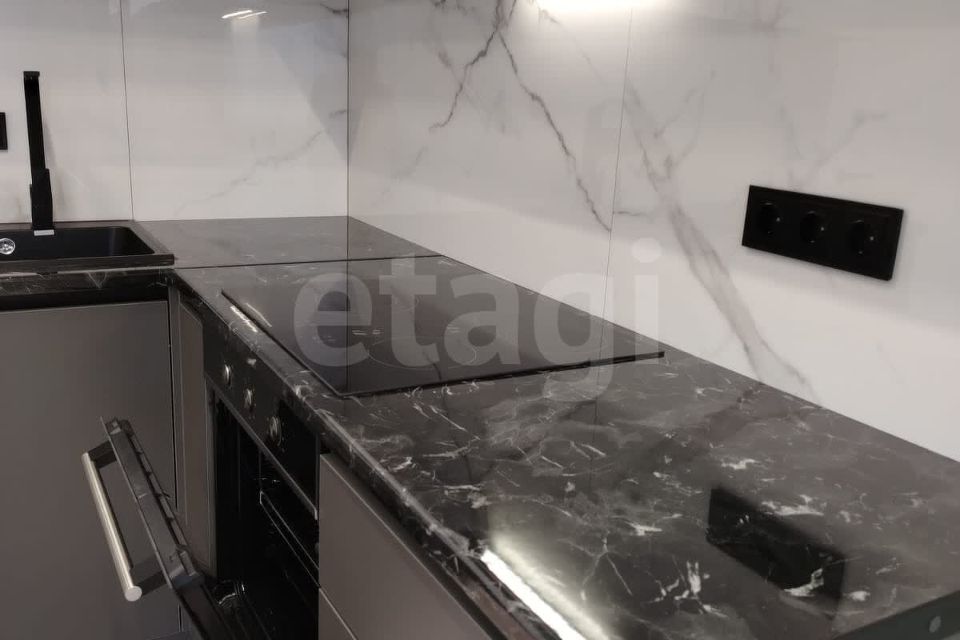 Продаётся 2-комнатная квартира, 58.1 м²